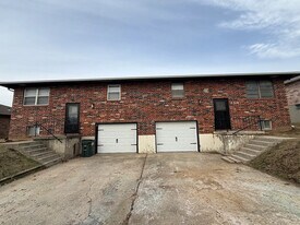 7310 Hartford Ave in Kansas City, KS - Building Photo