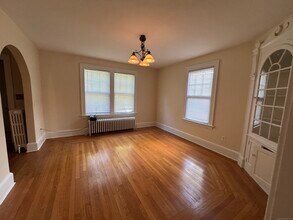 139 W Park Ave in New Haven, CT - Building Photo - Building Photo