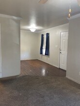 1391 N Race in Stephenville, TX - Building Photo - Building Photo