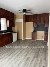 2416 Lawton Ave in Toledo, OH - Building Photo - Building Photo