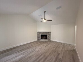 495 Blue Bird St in Apopka, FL - Building Photo - Building Photo