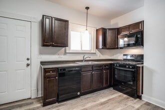 120 N Mathilda St in Pittsburgh, PA - Building Photo - Building Photo