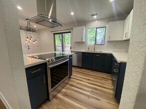 1200 Hawthorne Ave in Redding, CA - Building Photo - Building Photo