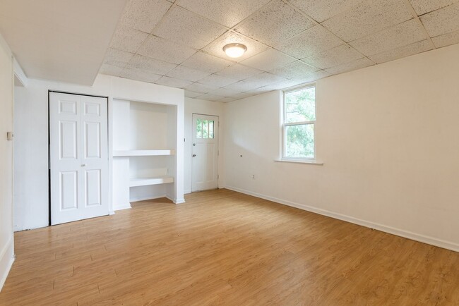 property at 1126 Arlington Ave