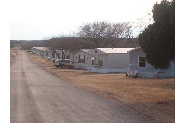 Woodhaven Manufactured Home Community in Mineral Wells, TX - Foto de edificio - Building Photo