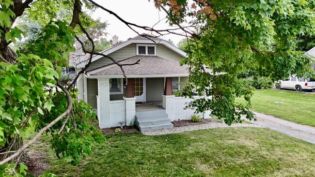 302 E Troy Ave in Indianapolis, IN - Building Photo - Building Photo
