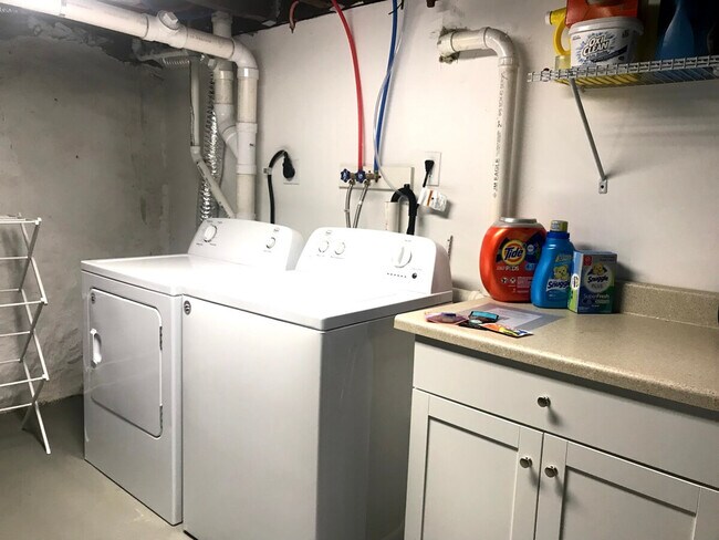 7 Summit Ave, Unit SI ID1511375P in Everett, MA - Foto de edificio - Building Photo