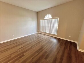 10423 Glen Willow Ln in Tampa, FL - Building Photo - Building Photo