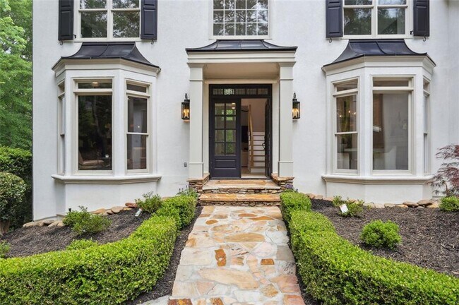 110 Valley Summit Ct in Roswell, GA - Building Photo - Building Photo