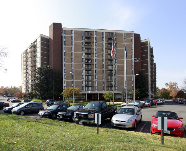 McLean House Condominiums