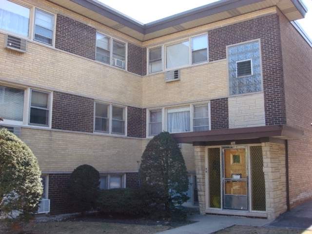 7549-7551 Belmont Ave in Elmwood Park, IL - Foto de edificio - Building Photo