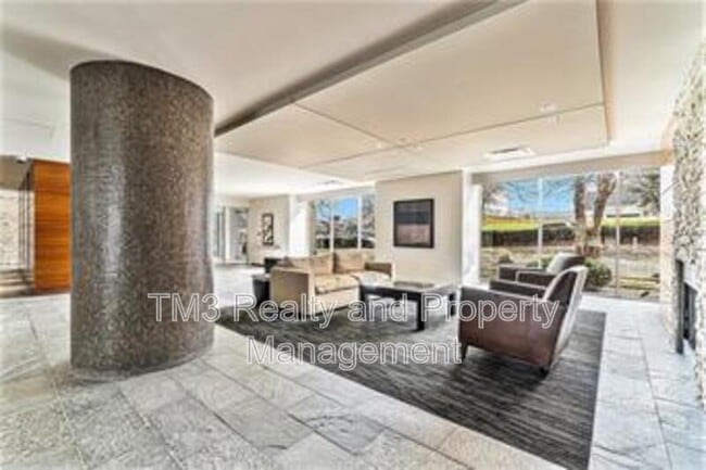 property at 600 E 8th St