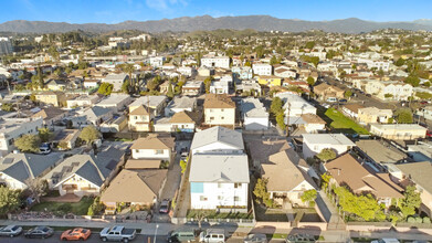 2437 Malabar St in Los Angeles, CA - Building Photo - Building Photo