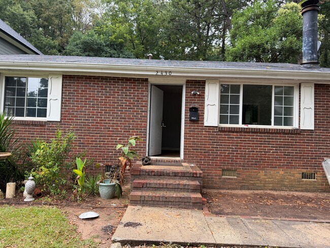 2430 Finchley Dr in Charlotte, NC - Building Photo - Building Photo