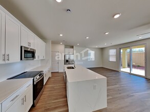 139 Nico Azalea Ln in Henderson, NV - Building Photo - Building Photo