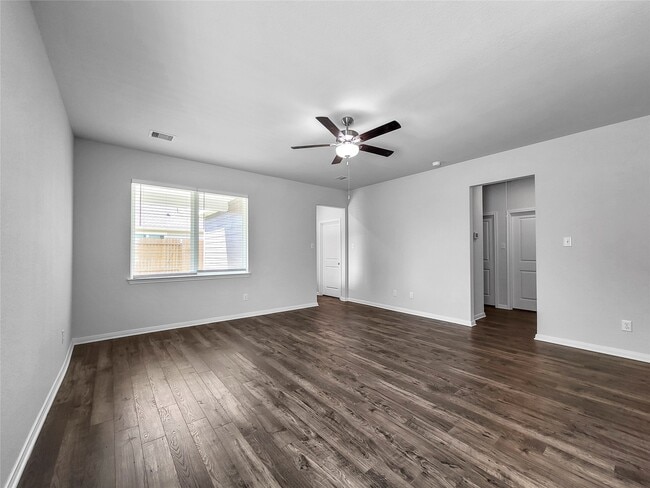 7510 Thrips Ln in Richmond, TX - Building Photo - Building Photo