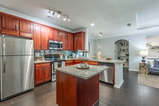 Oaks at Sugarloaf in Lawrenceville, GA - Building Photo