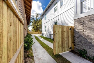 915 E 15th Ave in Tampa, FL - Building Photo - Building Photo