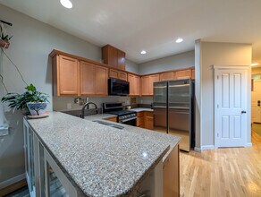 2436 N Kilpatrick St in Portland, OR - Building Photo - Building Photo