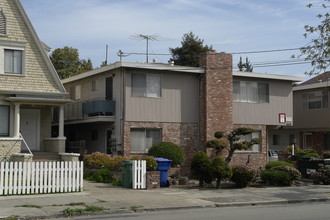 Sabina in Alameda, CA - Foto de edificio - Building Photo