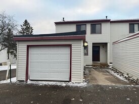 911 40th St NW in Rochester, MN - Building Photo