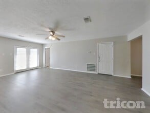 20118 Misty Pines Dr in Humble, TX - Building Photo - Building Photo