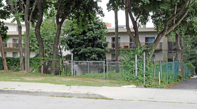 Terraces on John in Hamilton, ON - Building Photo - Building Photo