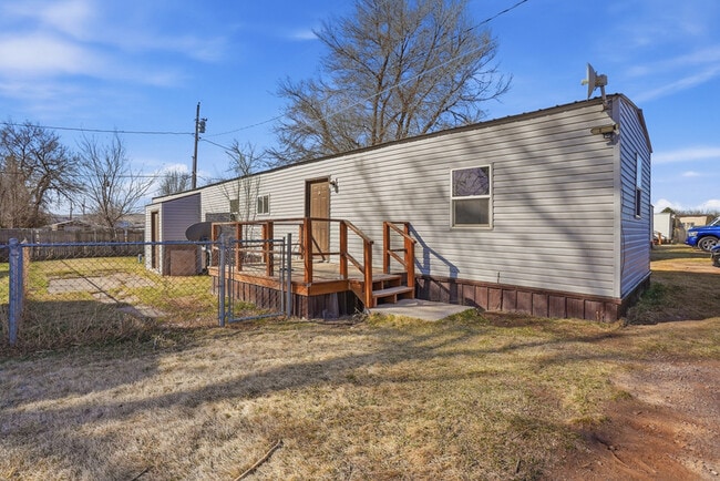 property at 107 Gumbo Dr