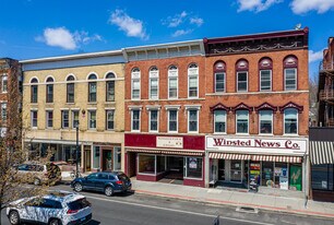 424 Main St in Winsted, CT - Building Photo