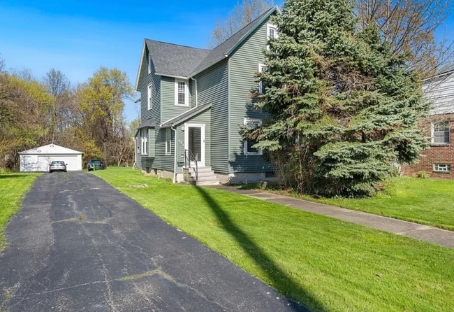 property at 881 Babbitt Rd