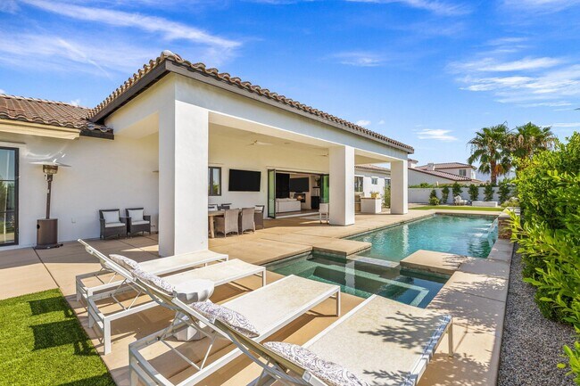 property at 49636 Constitution Dr