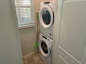 1601 Santa Carolina in San Diego, CA - Building Photo - Building Photo