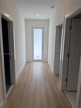 4719 28th St SW in Lehigh Acres, FL - Foto de edificio - Building Photo