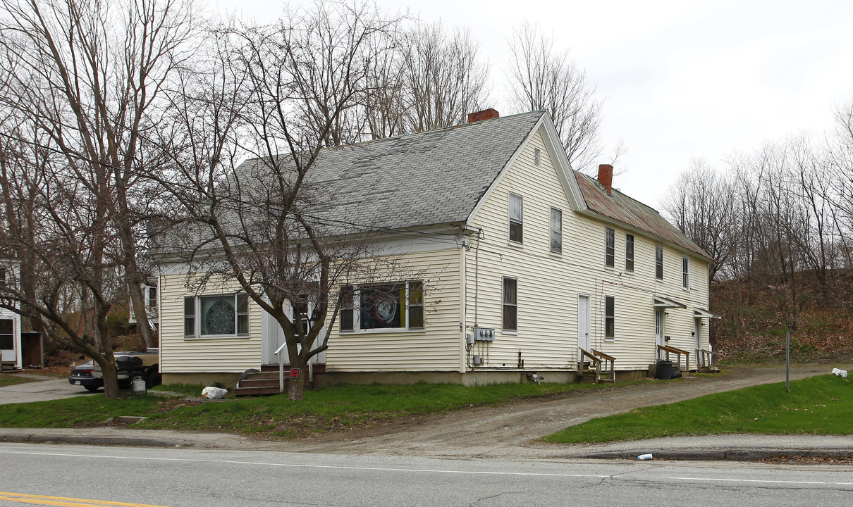 40 Windsor St in Randolph, ME - Building Photo