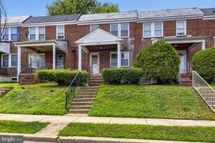 220 Edgewood St in Baltimore, MD - Building Photo