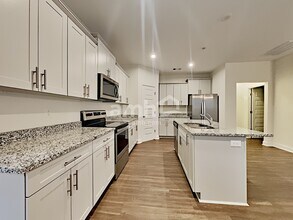 5206 Tupelo St in Nashville, TN - Foto de edificio - Building Photo