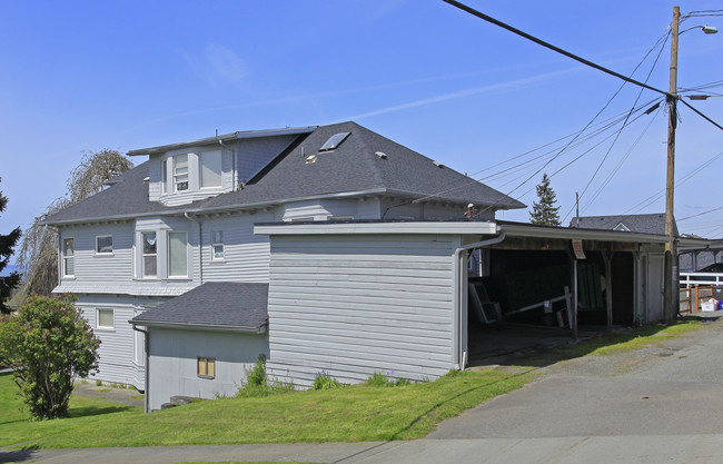 2131 Grand Ave in Everett, WA - Foto de edificio - Building Photo