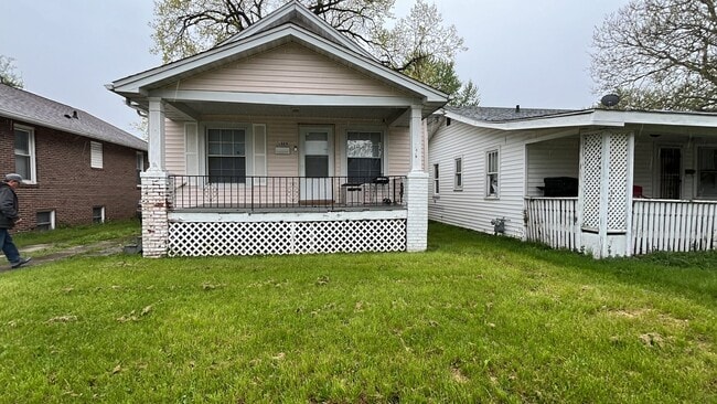 property at 1329 E Riverside Ave
