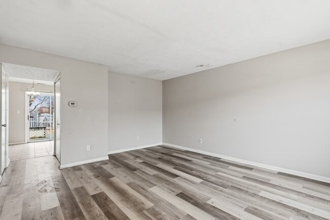 72 Chelmsford Ct in Middle River, MD - Building Photo - Building Photo