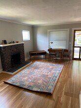 7405 N Burrage Ave in Portland, OR - Building Photo - Building Photo