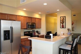 10345 Heritage Bay Blvd in Naples, FL - Foto de edificio - Building Photo