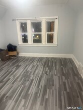 26 Evergreen St in Bridgeport, CT - Building Photo - Building Photo