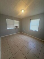 3172 2nd Ave N in Lake Worth, FL - Building Photo