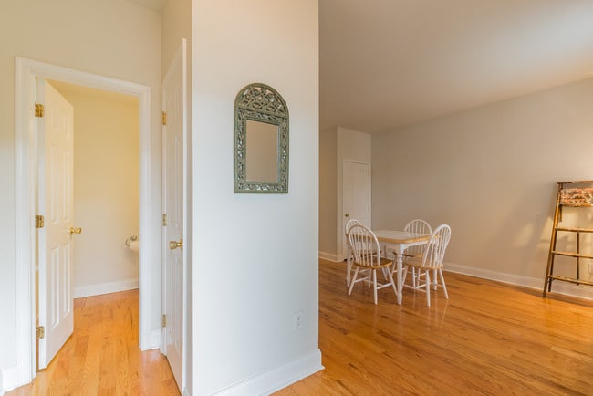 2346 N 54th St in Philadelphia, PA - Foto de edificio - Building Photo