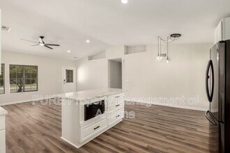 6856 E Beverly Ln in Scottsdale, AZ - Building Photo - Building Photo
