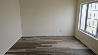 427 4th St in Bakersfield, CA - Building Photo - Building Photo