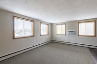 2788 S Fulton St, Unit 3 in Milwaukee, WI - Building Photo - Building Photo