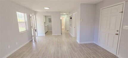 1196 Fountainhead Dr in Deltona, FL - Building Photo - Building Photo