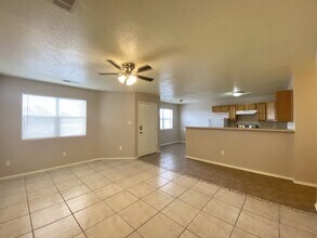 537 Tulip Rd SE in Rio Rancho, NM - Building Photo - Building Photo