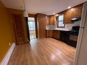 338 K St, Unit 2 in Boston, MA - Building Photo - Building Photo